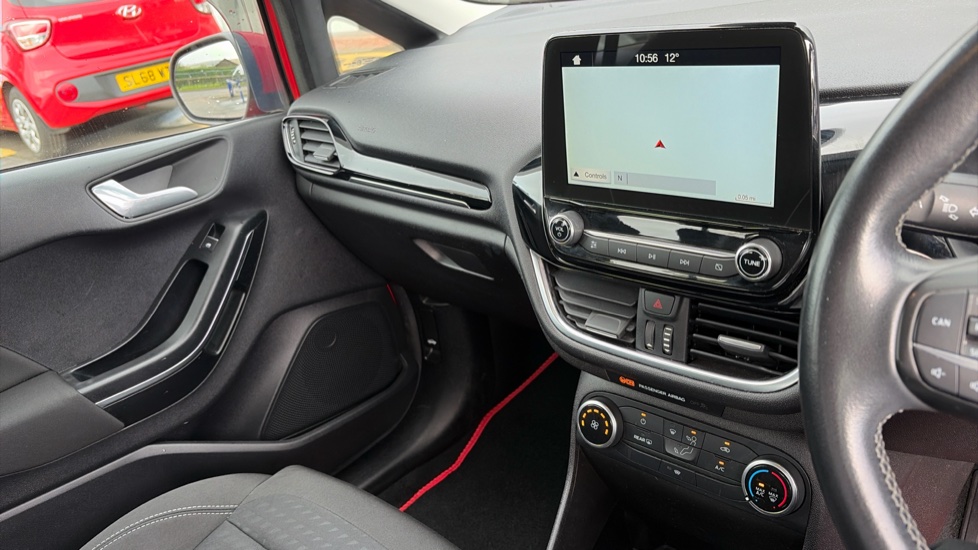 Ford Fiesta 1.1 Zetec 5dr Petrol Hatchback - Image 14