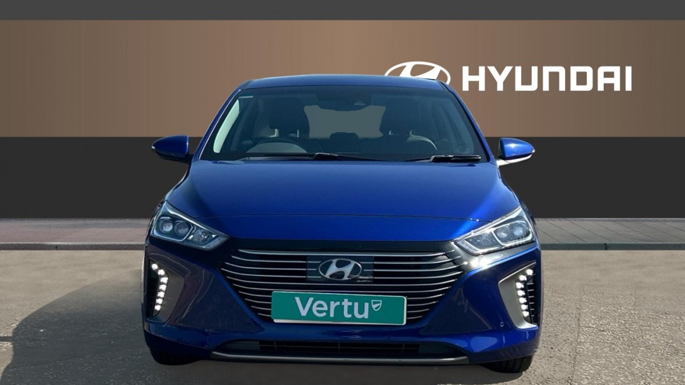 Hyundai IONIQ 1.6 GDi Plug-in Hybrid Premium SE 5dr DCT Hatchback - Image 3