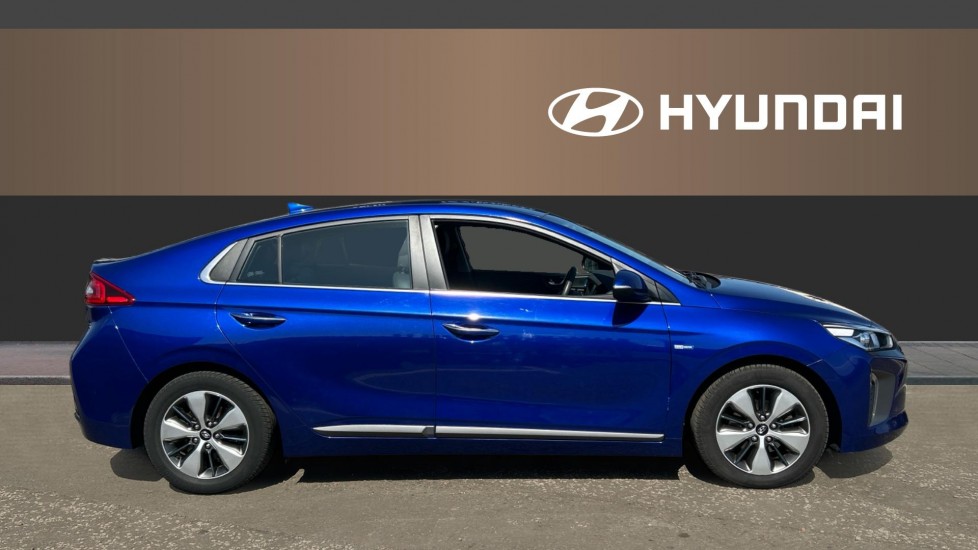 Hyundai IONIQ 1.6 GDi Plug-in Hybrid Premium SE 5dr DCT Hatchback - Image 5