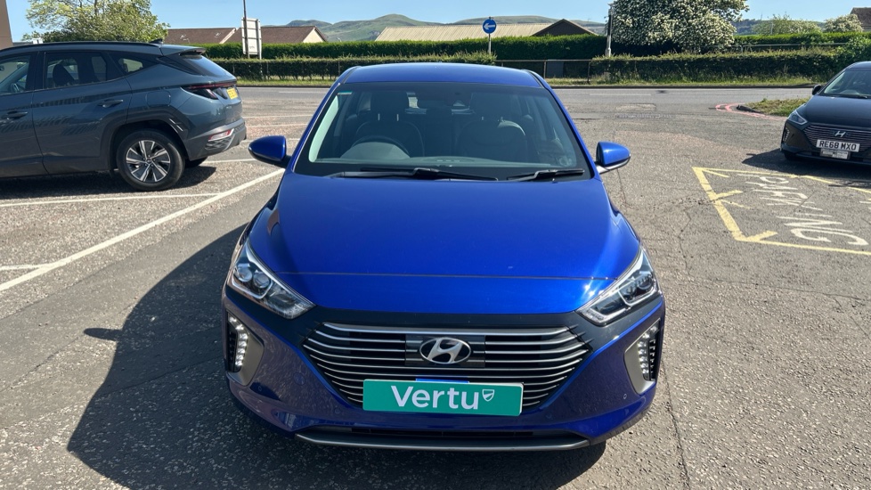 Hyundai IONIQ 1.6 GDi Plug-in Hybrid Premium SE 5dr DCT Hatchback - Image 8
