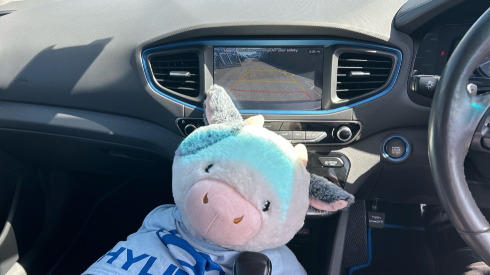 Hyundai IONIQ 1.6 GDi Plug-in Hybrid Premium SE 5dr DCT Hatchback - Image 22