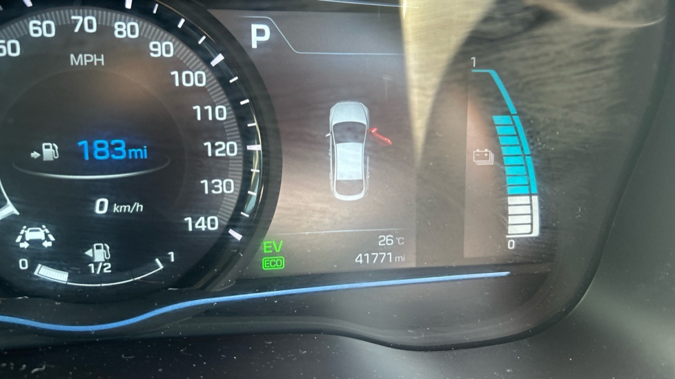 Hyundai IONIQ 1.6 GDi Plug-in Hybrid Premium SE 5dr DCT Hatchback - Image 29