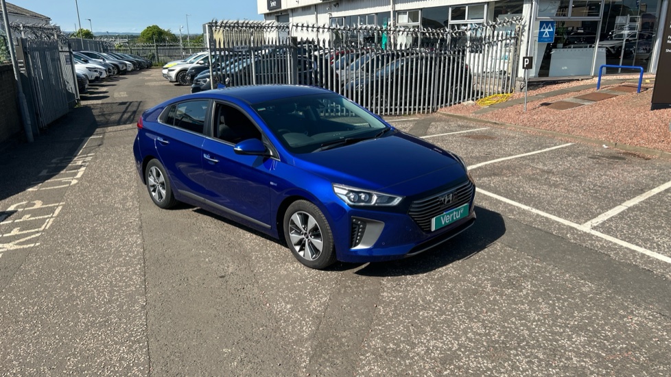 Hyundai IONIQ 1.6 GDi Plug-in Hybrid Premium SE 5dr DCT Hatchback - Image 41