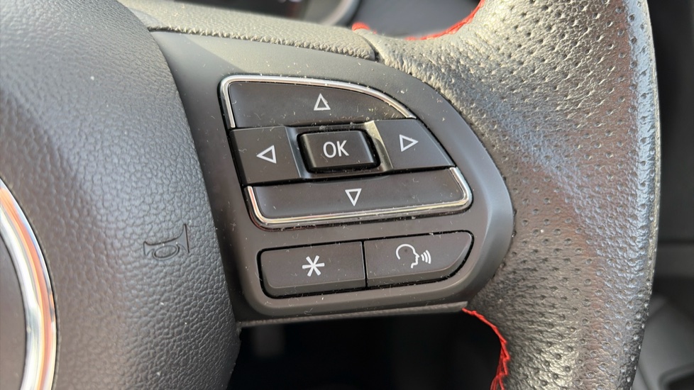 MG ZS 1.0T GDi Excite 5dr DCT Petrol Hatchback - Image 22