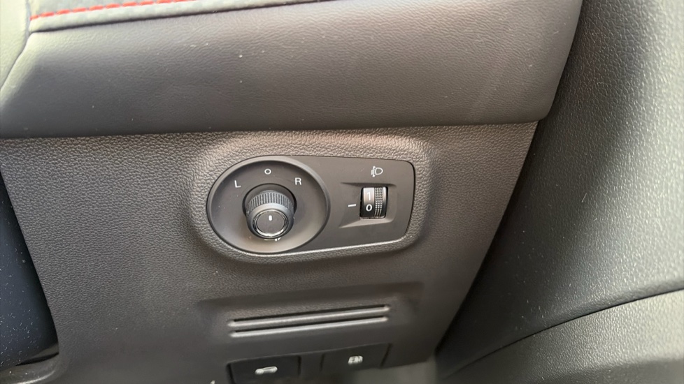 MG ZS 1.0T GDi Excite 5dr DCT Petrol Hatchback - Image 26