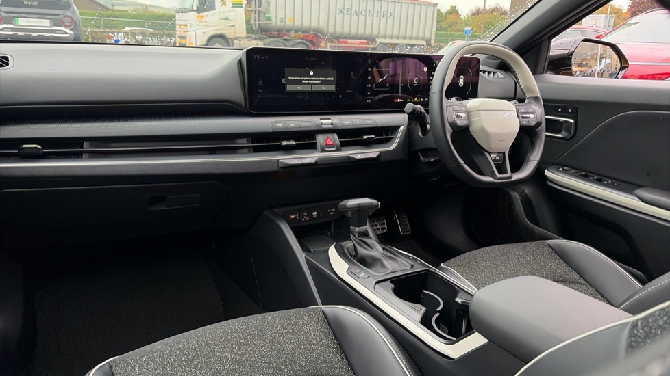 Kia K4 1.0T-GDi 115 48V GT-Line 5dr DCT Petrol Hatchback - Image 9