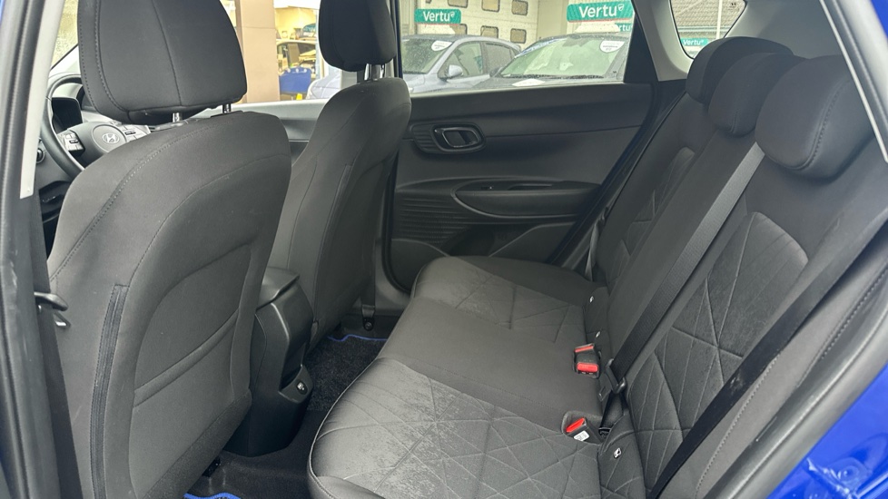 Hyundai BAYON 1.0 TGDi [120] 48V MHEV Premium 5dr DCT Petrol Hatchback - Image 16