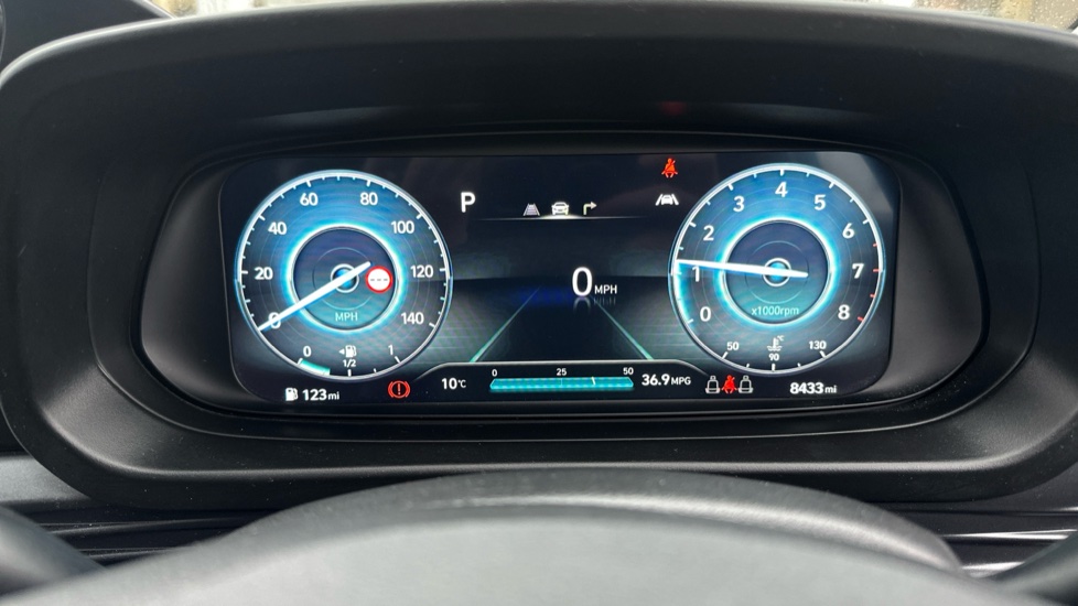 Hyundai BAYON 1.0 TGDi [120] 48V MHEV Premium 5dr DCT Petrol Hatchback - Image 18