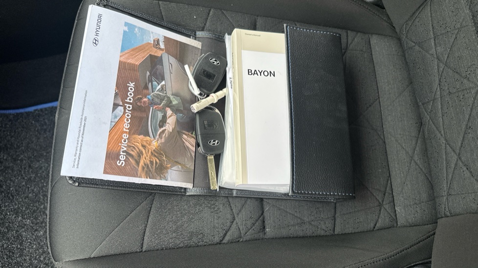 Hyundai BAYON 1.0 TGDi [120] 48V MHEV Premium 5dr DCT Petrol Hatchback - Image 19