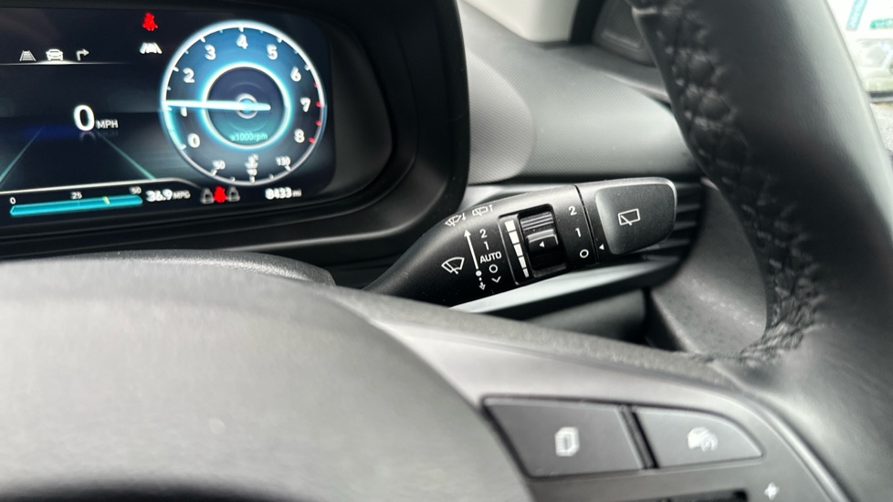 Hyundai BAYON 1.0 TGDi [120] 48V MHEV Premium 5dr DCT Petrol Hatchback - Image 32