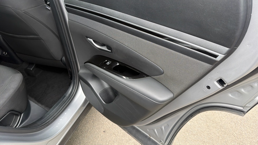 Hyundai TUCSON 1.6 TGDi SE Connect 5dr 2WD Petrol Estate - Image 42
