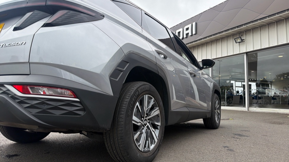 Hyundai TUCSON 1.6 TGDi SE Connect 5dr 2WD Petrol Estate - Image 45