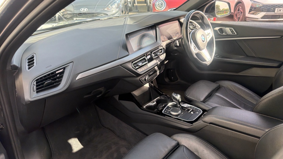 BMW 1 Series 118i [136] M Sport 5dr Step Auto Petrol Hatchback - Image 9
