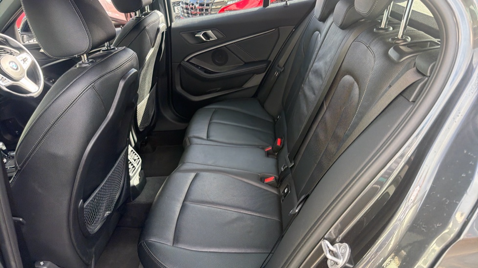 BMW 1 Series 118i [136] M Sport 5dr Step Auto Petrol Hatchback - Image 16