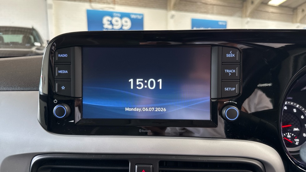Hyundai i10 1.2 MPi Premium 5dr Petrol Hatchback - Image 27