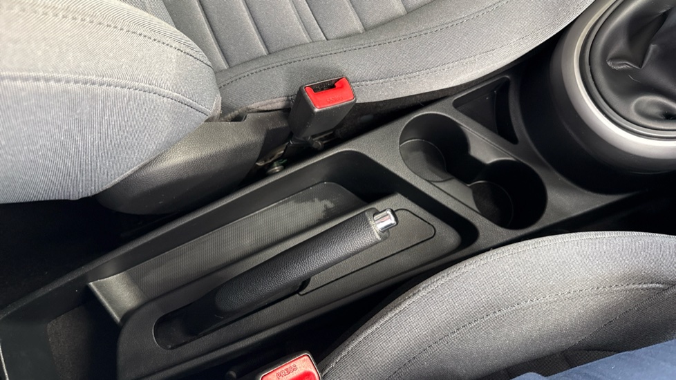 Hyundai i10 1.2 MPi Premium 5dr Petrol Hatchback - Image 31