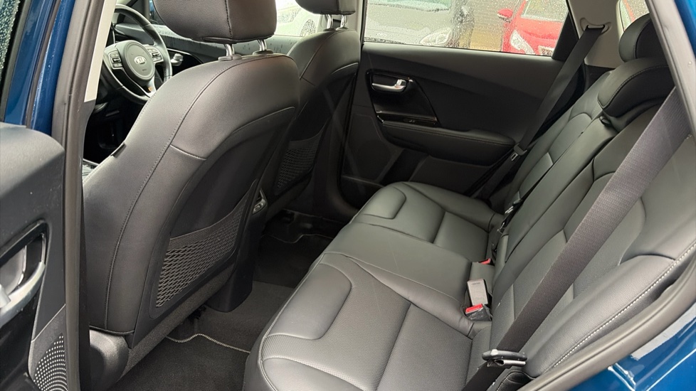 Kia Niro 1.6 GDi Hybrid 3 5dr DCT Hybrid Estate - Image 16