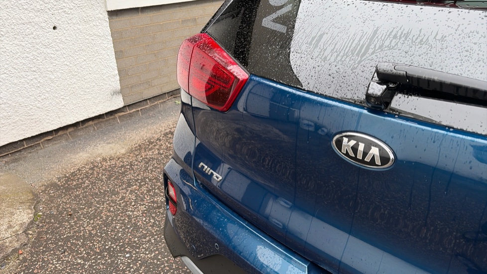 Kia Niro 1.6 GDi Hybrid 3 5dr DCT Hybrid Estate - Image 40