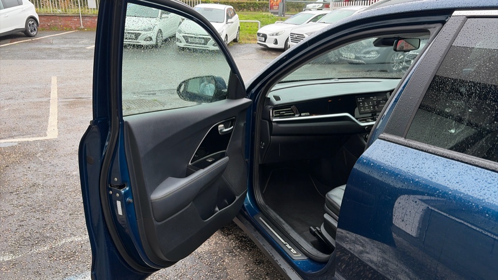 Kia Niro 1.6 GDi Hybrid 3 5dr DCT Hybrid Estate - Image 45
