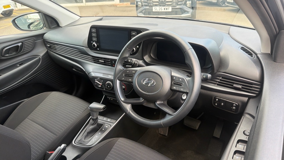 Hyundai i20 1.0T GDi 48V MHD SE Connect 5dr DCT Petrol Hatchback - Image 11