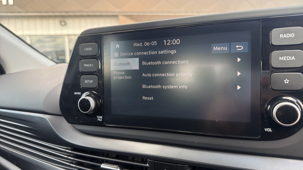 Hyundai i20 1.0T GDi 48V MHD SE Connect 5dr DCT Petrol Hatchback - Image 29
