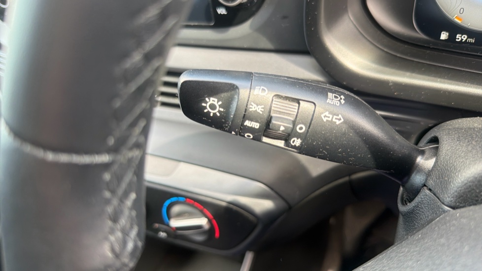 Hyundai i20 1.0T GDi 48V MHD SE Connect 5dr DCT Petrol Hatchback - Image 32