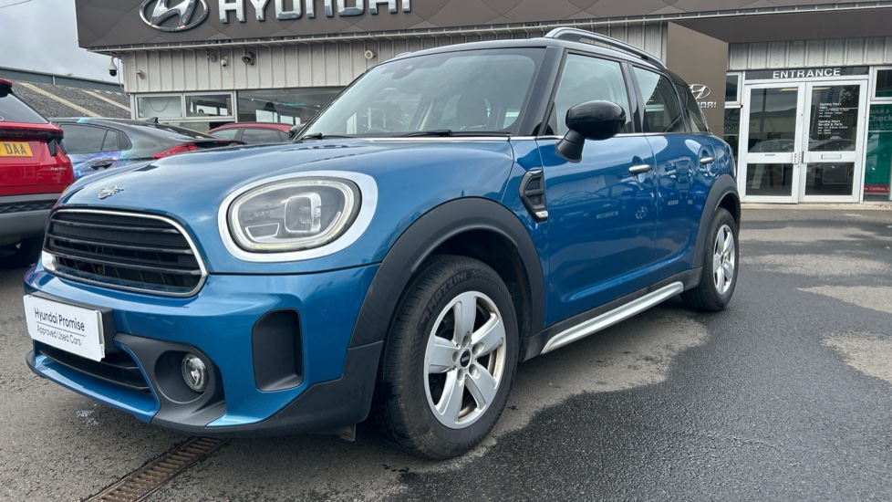 MINI Countryman 1.5 Cooper Classic 5dr Petrol Hatchback - Image 32