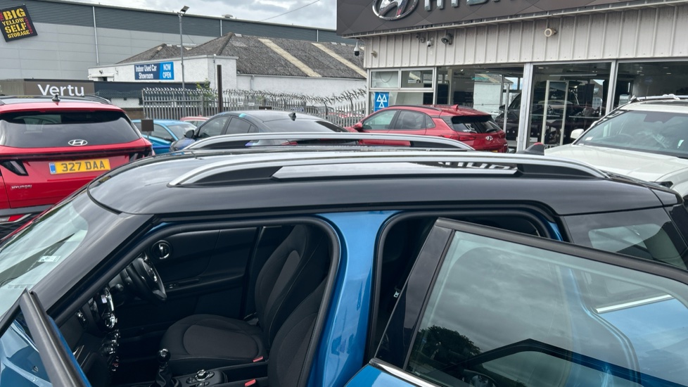 MINI Countryman 1.5 Cooper Classic 5dr Petrol Hatchback - Image 35