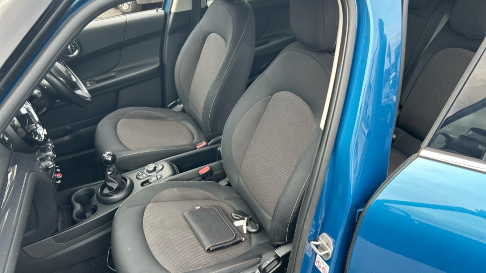 MINI Countryman 1.5 Cooper Classic 5dr Petrol Hatchback - Image 36