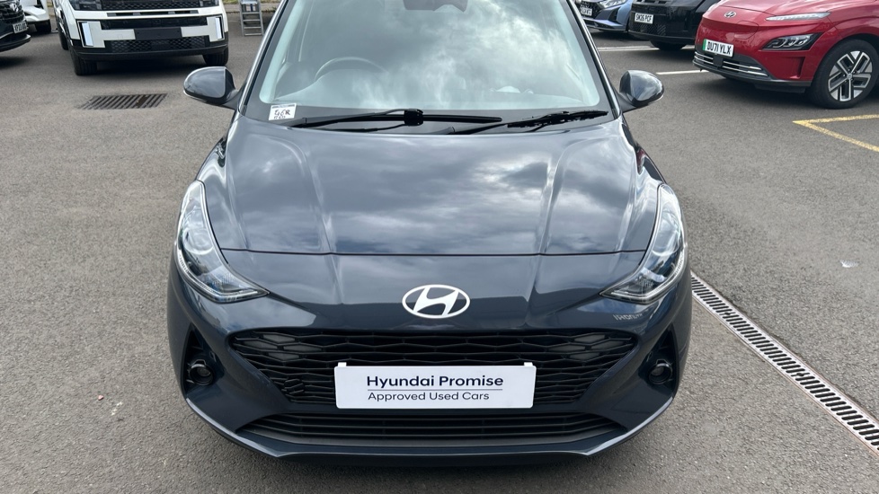 Hyundai i10 1.2 MPi Premium 5dr Auto Petrol Hatchback - Image 8