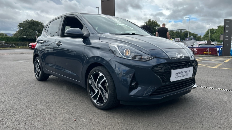 Hyundai i10 1.2 MPi Premium 5dr Auto Petrol Hatchback - Image 29
