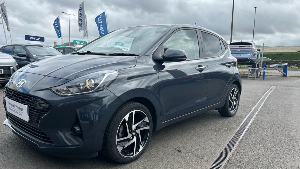 Hyundai i10 1.2 MPi Premium 5dr Auto Petrol Hatchback - Image 33