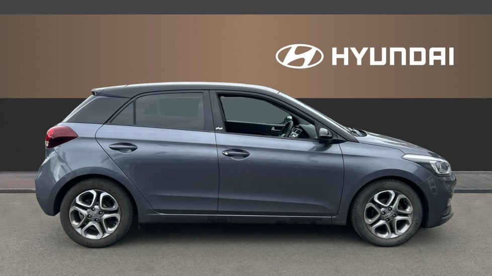 Hyundai i20 1.2 MPi Play 5dr Petrol Hatchback - Image 5