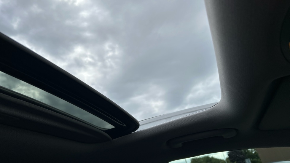 Hyundai KONA 1.6 GDi Hybrid Ultimate 5dr DCT Hybrid Hatchback - Image 39