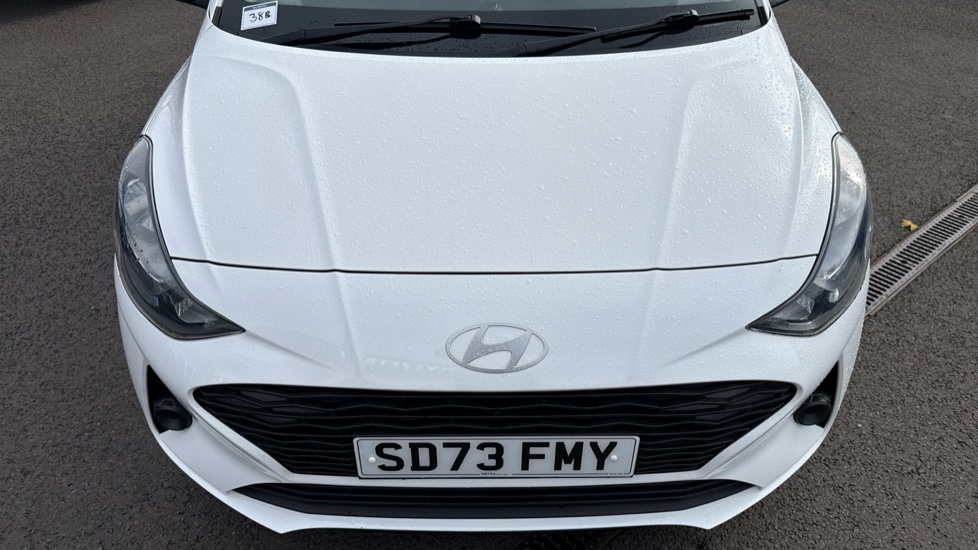 Hyundai i10 1.0 Advance 5dr Auto Petrol Hatchback - Image 8