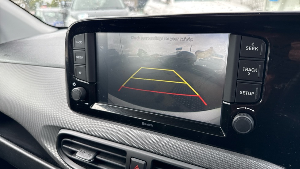 Hyundai i10 1.0 Advance 5dr Auto Petrol Hatchback - Image 35
