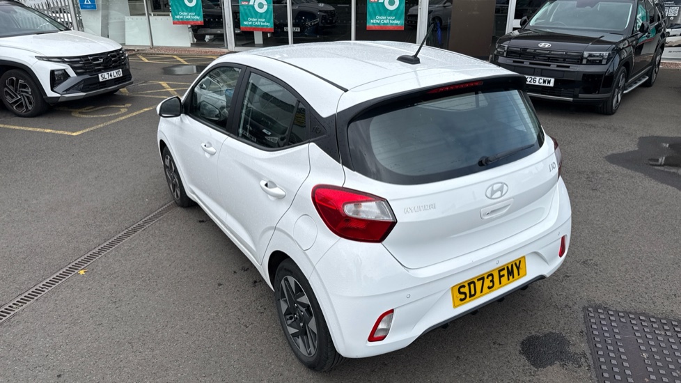 Hyundai i10 1.0 Advance 5dr Auto Petrol Hatchback - Image 39