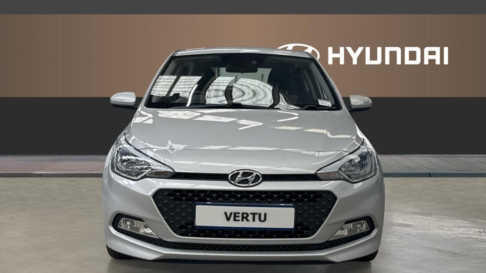 Hyundai i20 1.2 SE 5dr Petrol Hatchback - Image 3