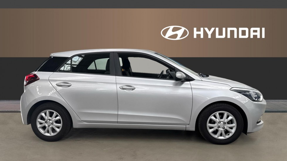 Hyundai i20 1.2 SE 5dr Petrol Hatchback - Image 5