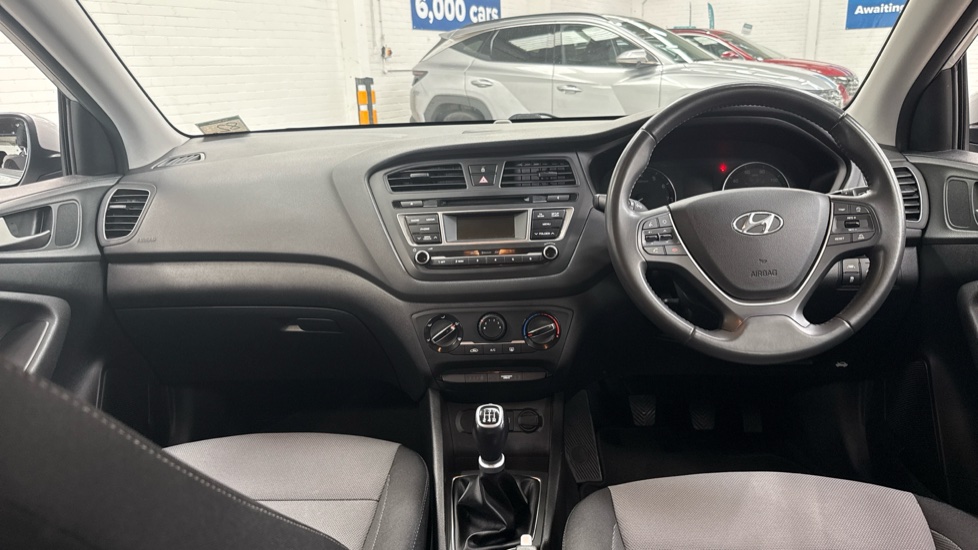 Hyundai i20 1.2 SE 5dr Petrol Hatchback - Image 10