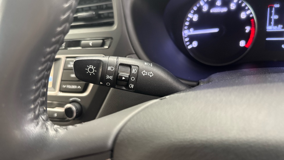 Hyundai i20 1.2 SE 5dr Petrol Hatchback - Image 24