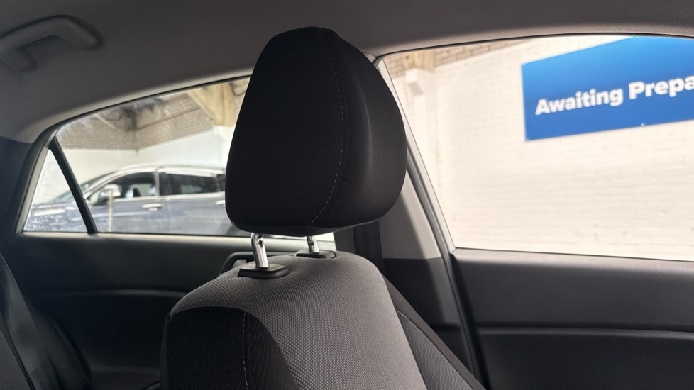 Hyundai i20 1.2 SE 5dr Petrol Hatchback - Image 33
