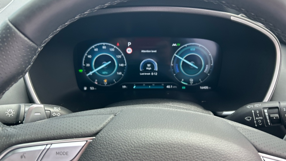 Hyundai SANTA FE 1.6 TGDi Hybrid Ultimate 5dr 4WD Auto Hybrid Estate - Image 18