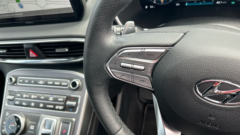 Hyundai SANTA FE 1.6 TGDi Hybrid Ultimate 5dr 4WD Auto Hybrid Estate - Image 29