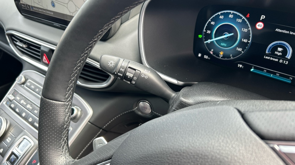Hyundai SANTA FE 1.6 TGDi Hybrid Ultimate 5dr 4WD Auto Hybrid Estate - Image 30