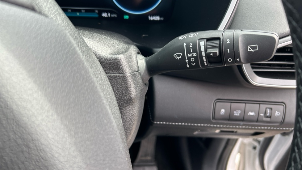 Hyundai SANTA FE 1.6 TGDi Hybrid Ultimate 5dr 4WD Auto Hybrid Estate - Image 31