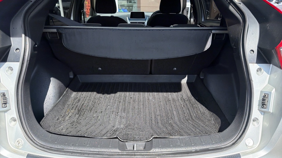 Mitsubishi Eclipse Cross 1.5 3 5dr CVT 4WD Petrol Hatchback - Image 4
