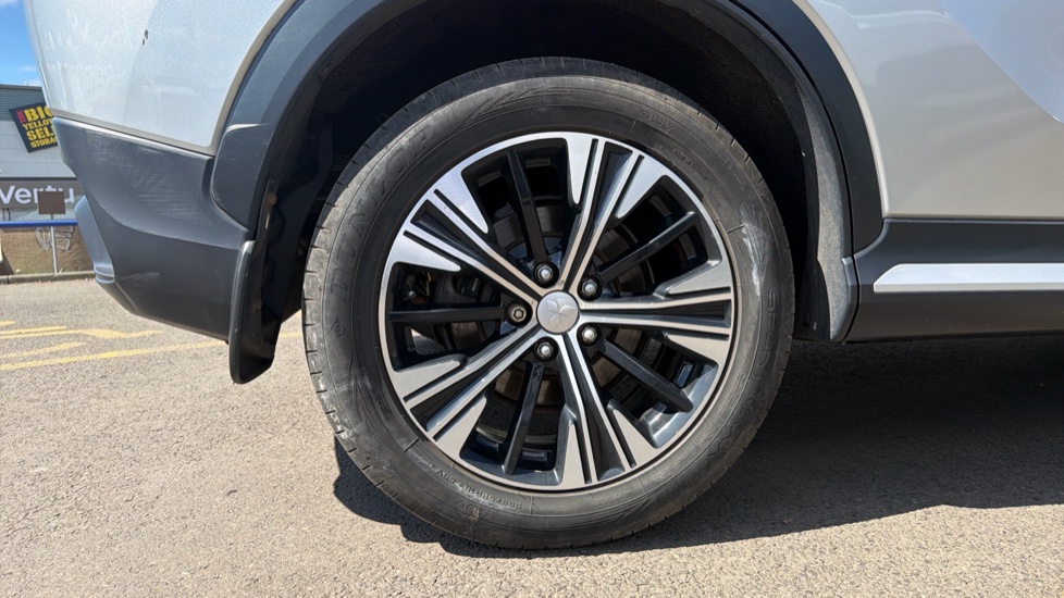 Mitsubishi Eclipse Cross 1.5 3 5dr CVT 4WD Petrol Hatchback - Image 7