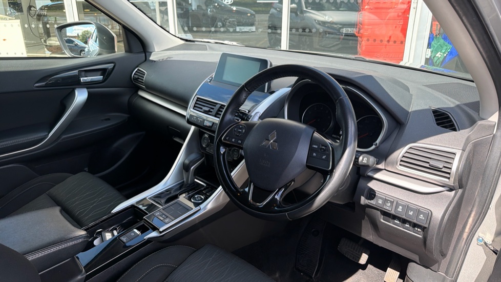 Mitsubishi Eclipse Cross 1.5 3 5dr CVT 4WD Petrol Hatchback - Image 11