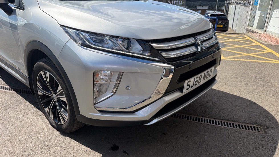 Mitsubishi Eclipse Cross 1.5 3 5dr CVT 4WD Petrol Hatchback - Image 45